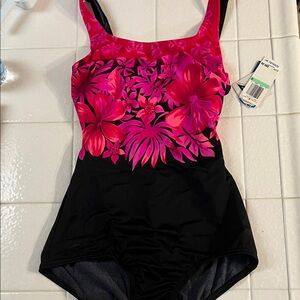 NWT Speedo One Piece Swimsuit - Pink and Black Floral Size 8 Aquatic RN54934